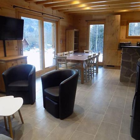Chalet Des Charbonniers Avec Etang Saint-Maurice-sur-Moselle Exterior photo