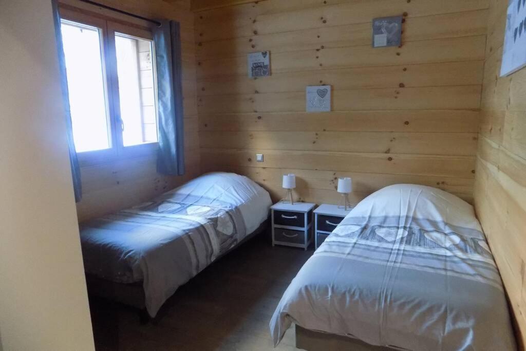 Chalet Des Charbonniers Avec Etang Saint-Maurice-sur-Moselle Exterior photo